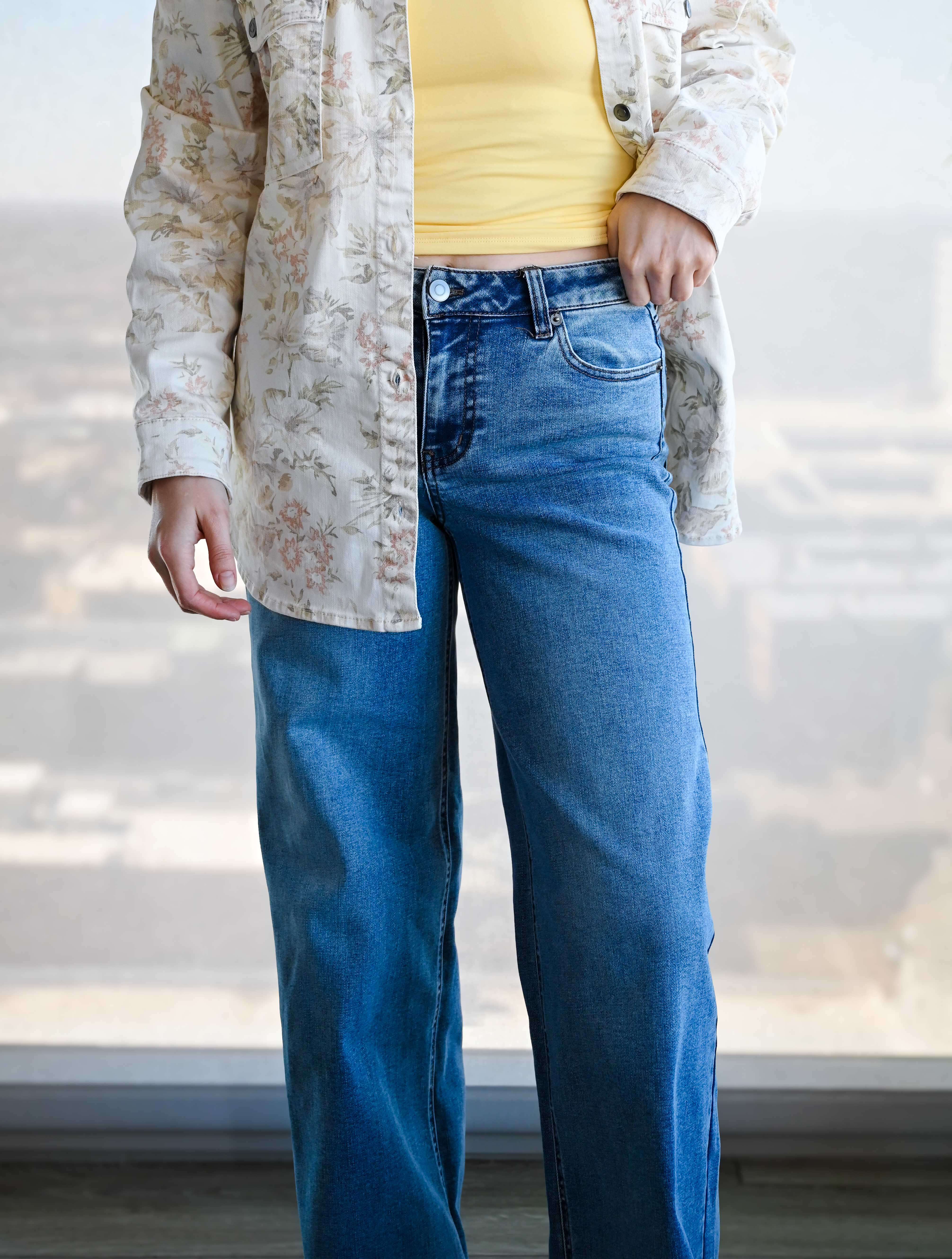 Brooklyn Mid Rise Wide Leg Jeans - Image 2