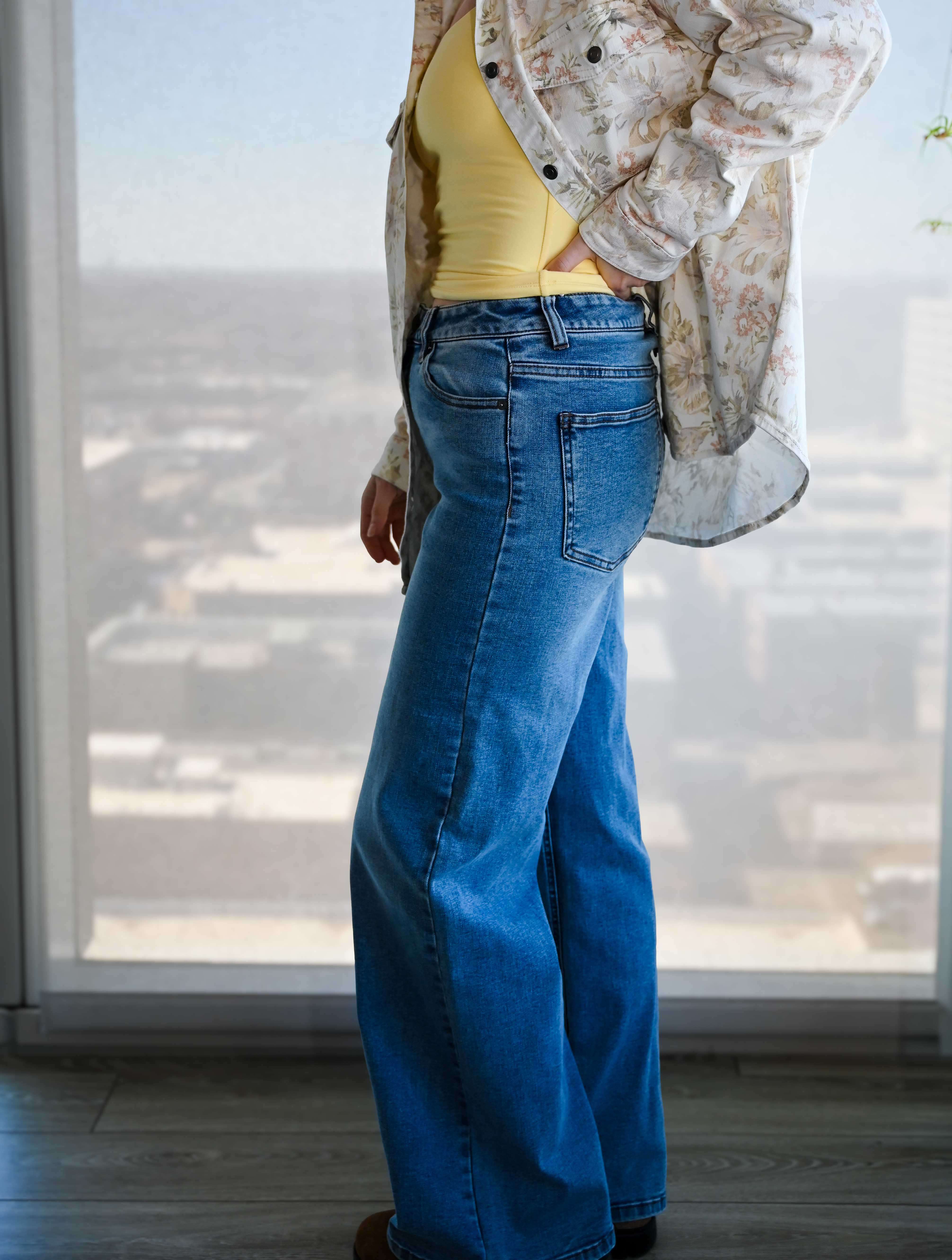 Brooklyn Mid Rise Wide Leg Jeans - Image 3