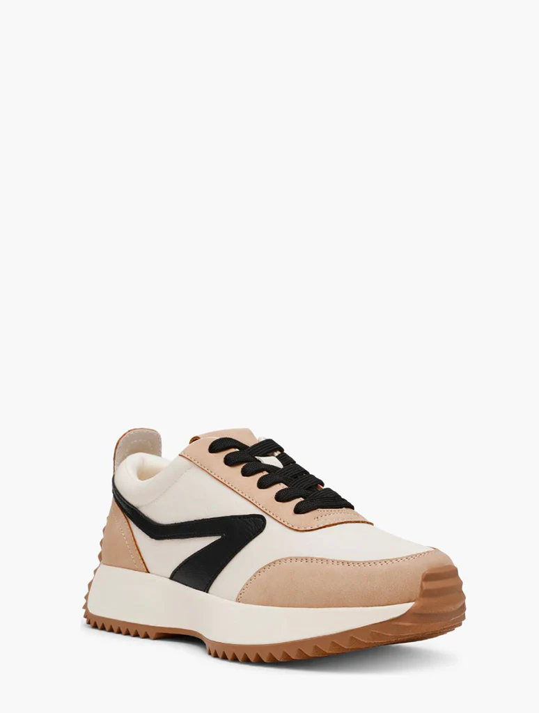 DV Bynx Sneaker - Image 17