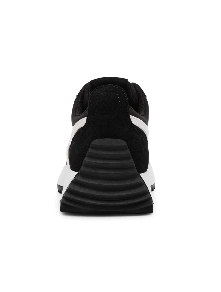DV Bynx Sneaker - Image 27
