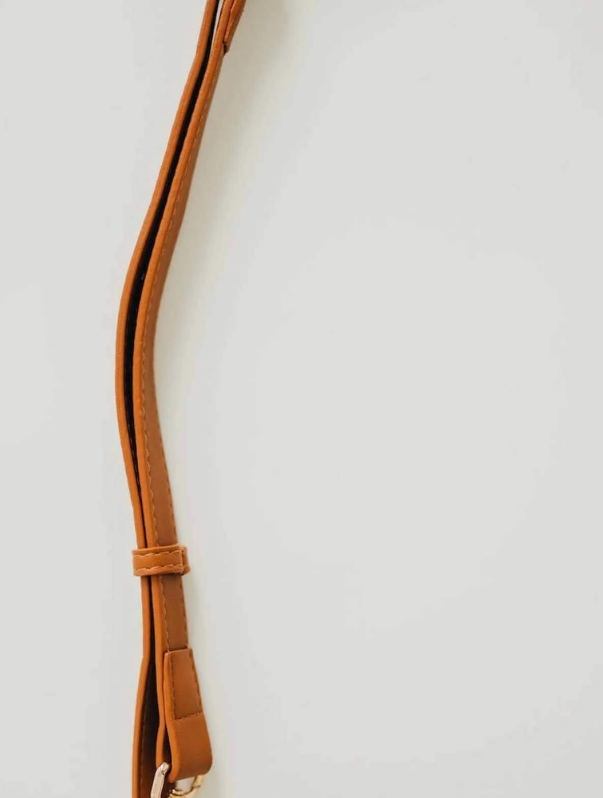 Minimalist Vegan Leather Crossbody Strap - Image 4