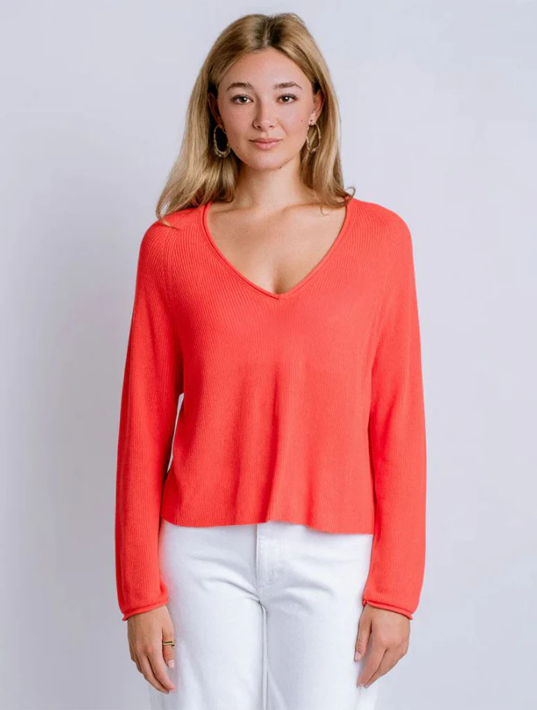 Misu V Raglan Top