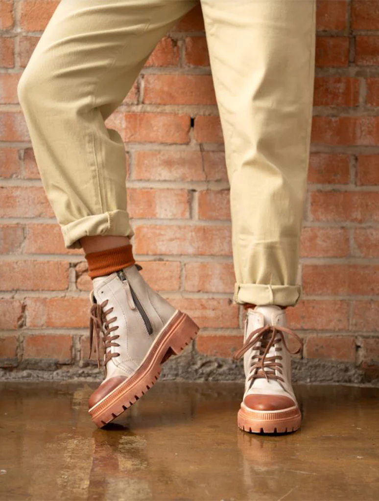 Roan Kinship Boot - Image 4