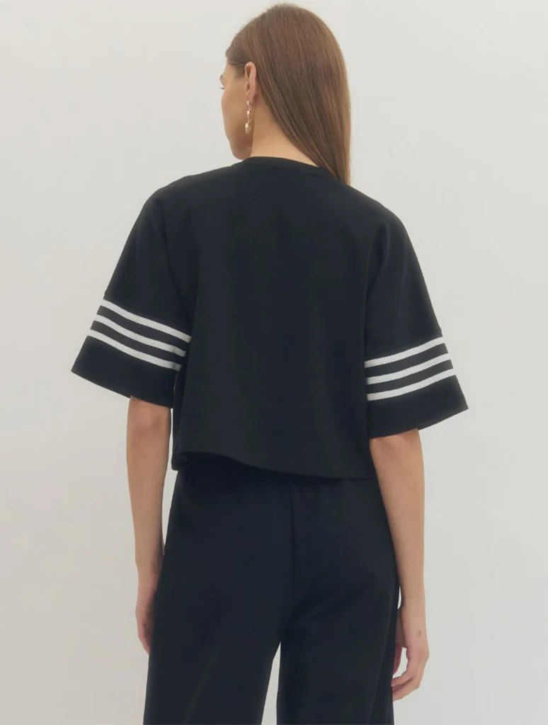 Solid Crew Neck Tee with Contrast Stripe Sleeve Detail - Image 3